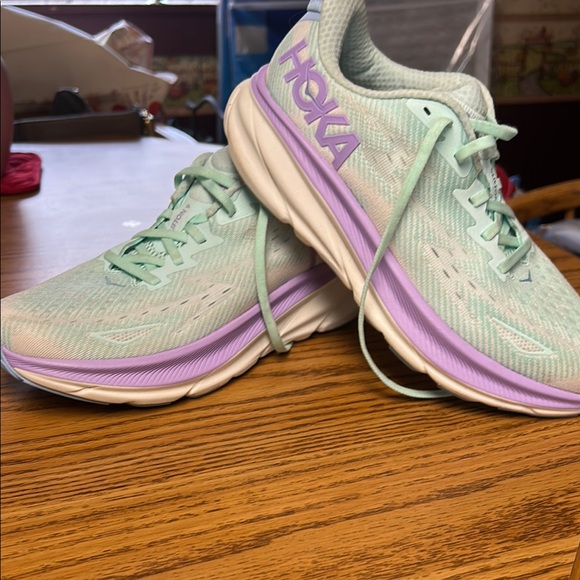 Hoka Women's Mint Green and Lavender Athletic Shoes - Picture 2 of 6